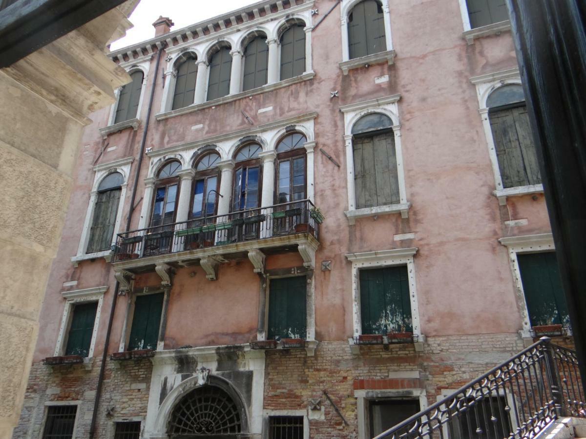 Palazzo Boldu - Ca' Colombina Apartment Венеция Екстериор снимка